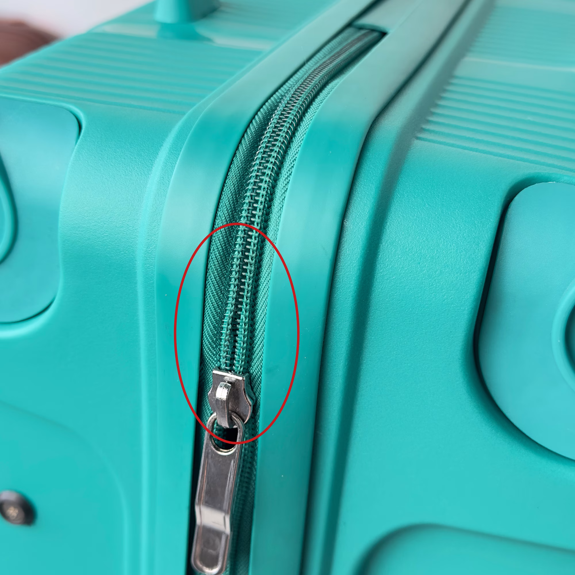 Чемодан Air М Aqua Green 2