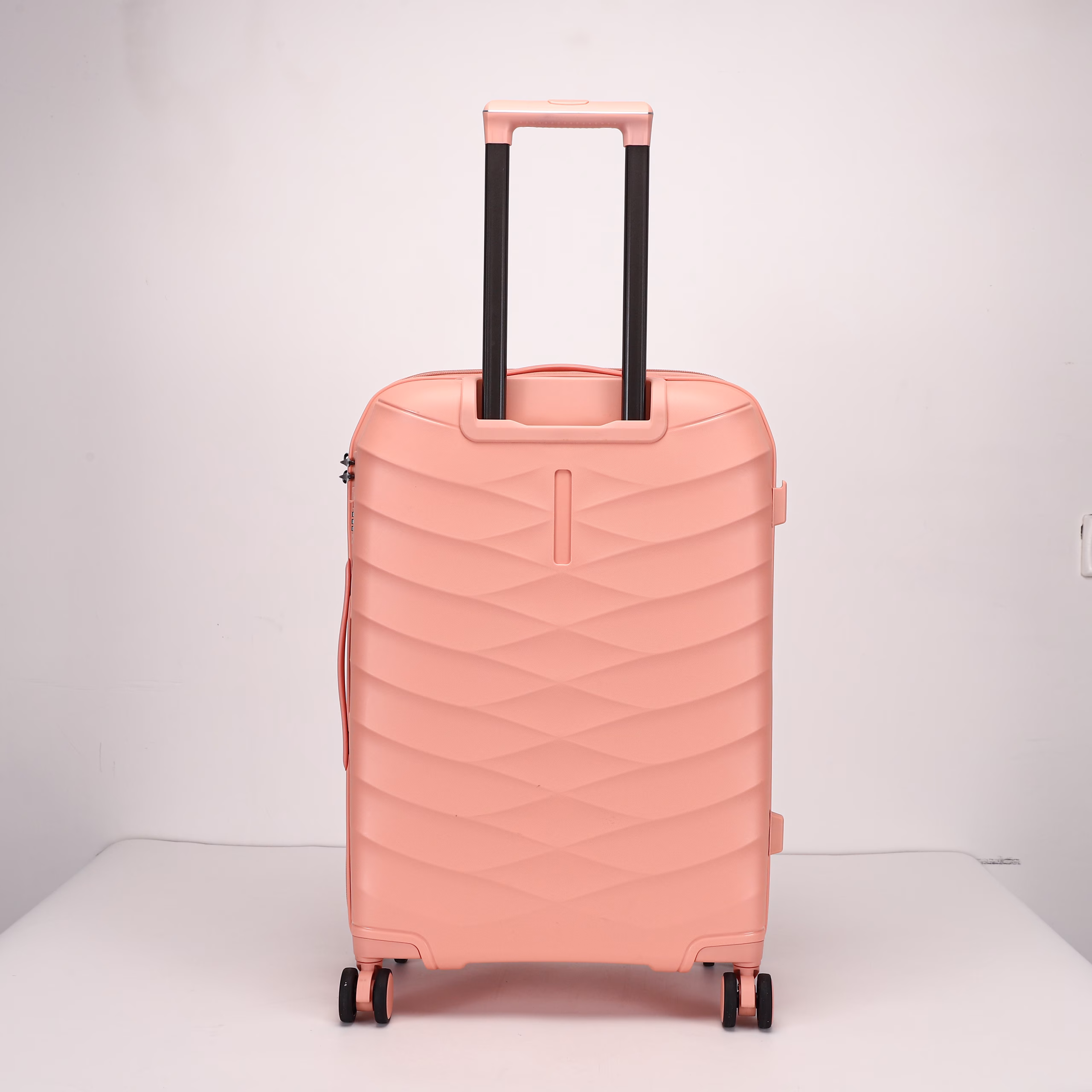 Чемодан Diamond XL Coral Pink с расширением 4