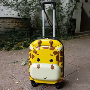 Чемодан Magic S Giraffe 13