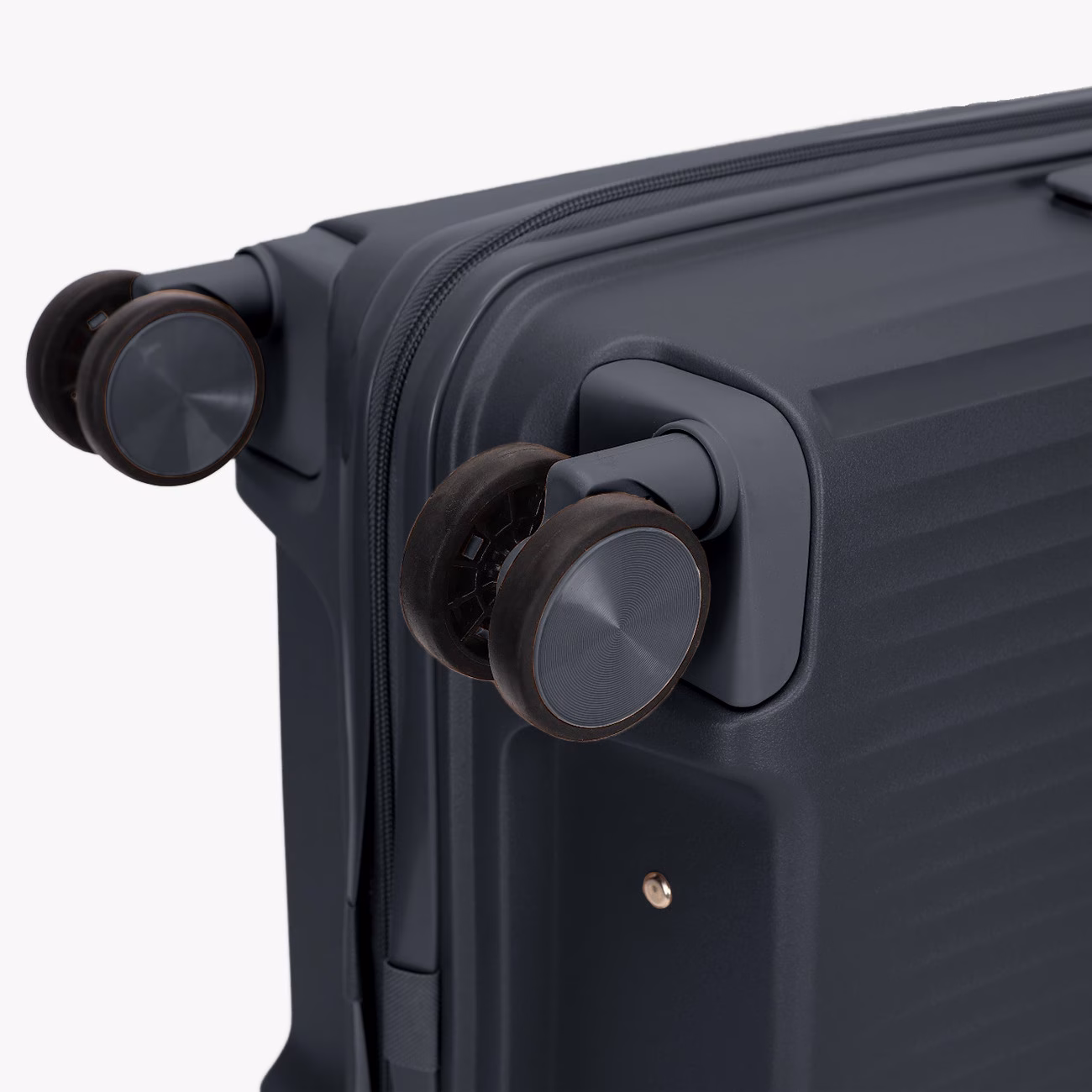 Чемодан Pixel M Anthracite 4