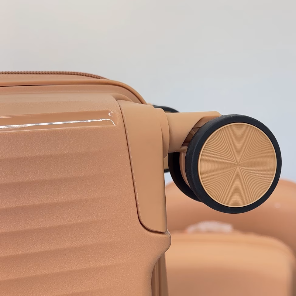 Чемодан Pixel S Peach Cream 5