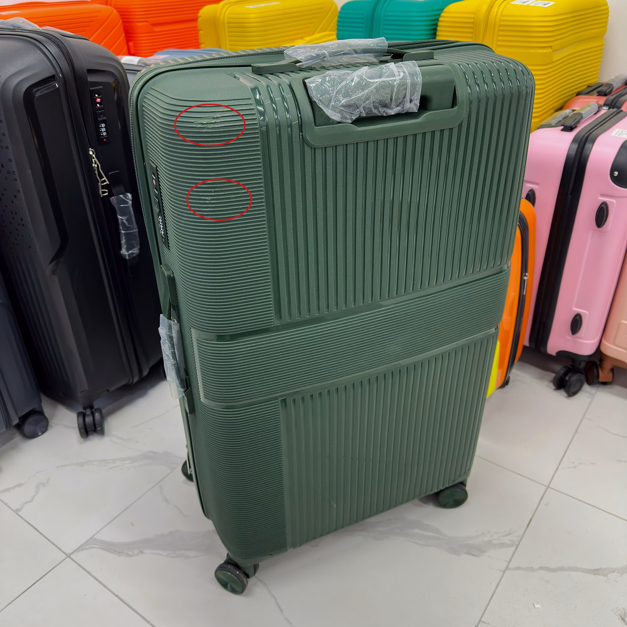 Чемодан Sierra XL Dark Green Уценка 2