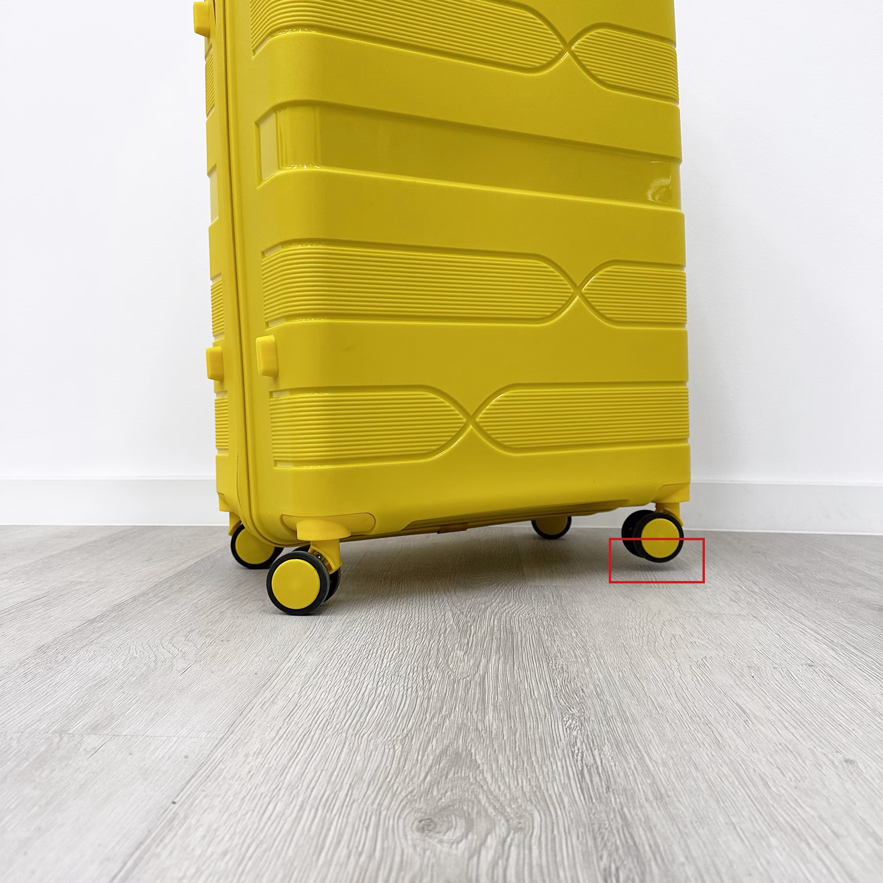 Чемодан Travel XL Yellow Уценка 2