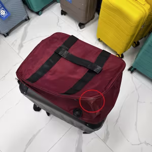 Geantă Fly 40x30x20 Velvet Red Resigilat 2